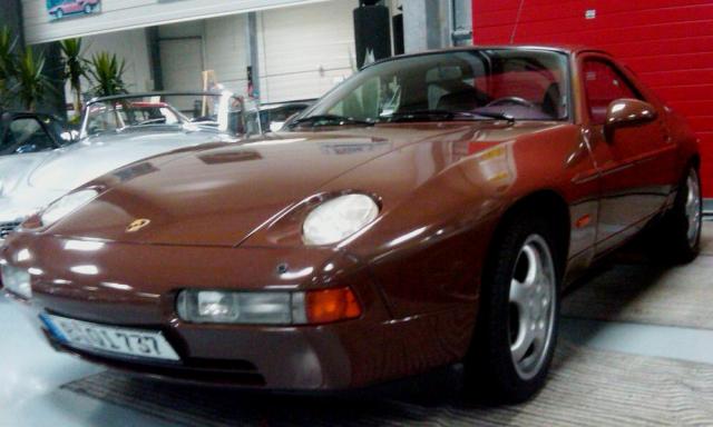 Porsche 928.jpg